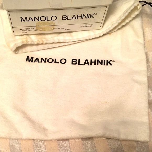 MANOLO BLAHNIK® Gold Coin Beaded Damask Sandal 36 - Picture 9 of 10